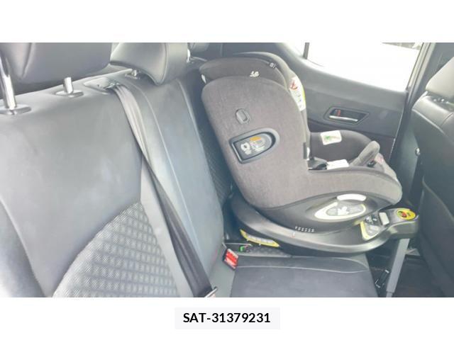 Toyota C-HR 2017-09 7357149-20