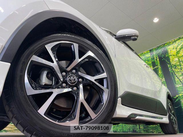 Toyota C-HR 2017-06 7357142-12