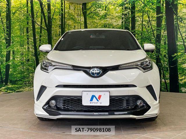 Toyota C-HR 2017-06 7357142-13