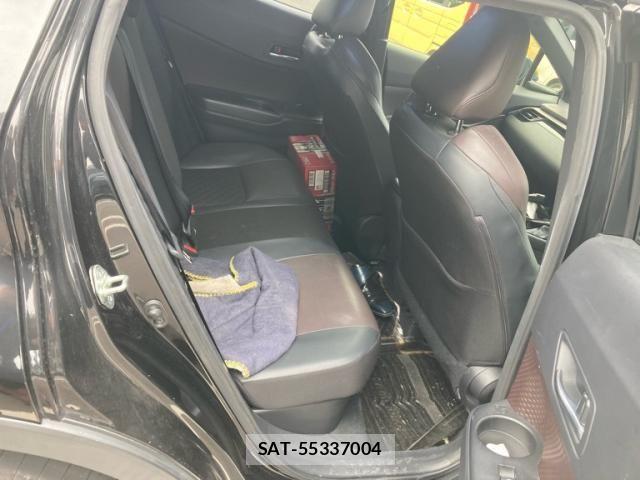 Toyota C-HR 2018-02 7357151-9