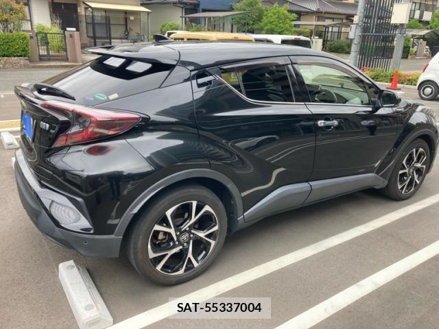 Toyota C-HR 2018-02 7357151-3