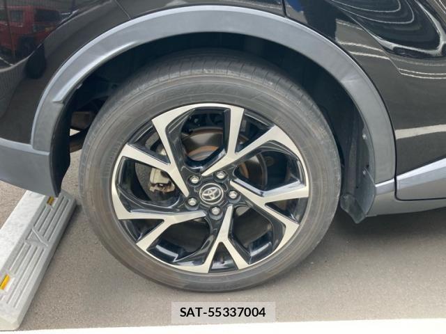 Toyota C-HR 2018-02 7357151-5