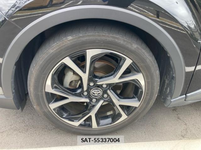 Toyota C-HR 2018-02 7357151-6