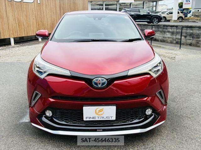 Toyota C-HR 2017-11 7357145-14