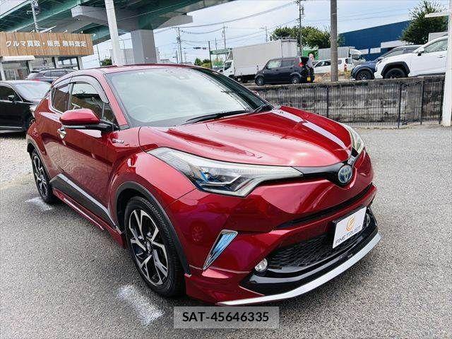 Toyota C-HR 2017-11 7357145-15