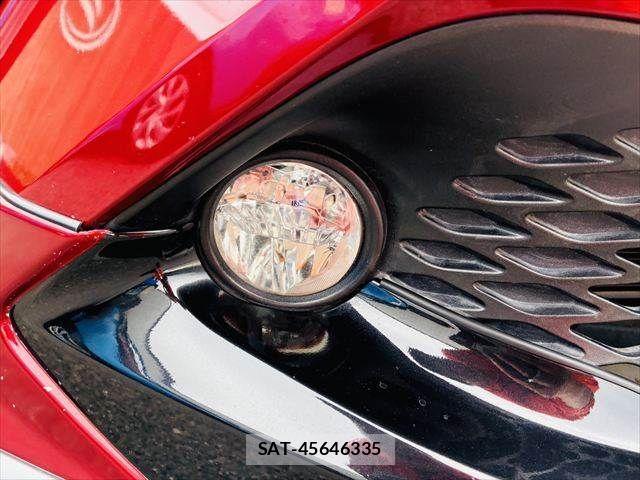 Toyota C-HR 2017-11 7357145-24