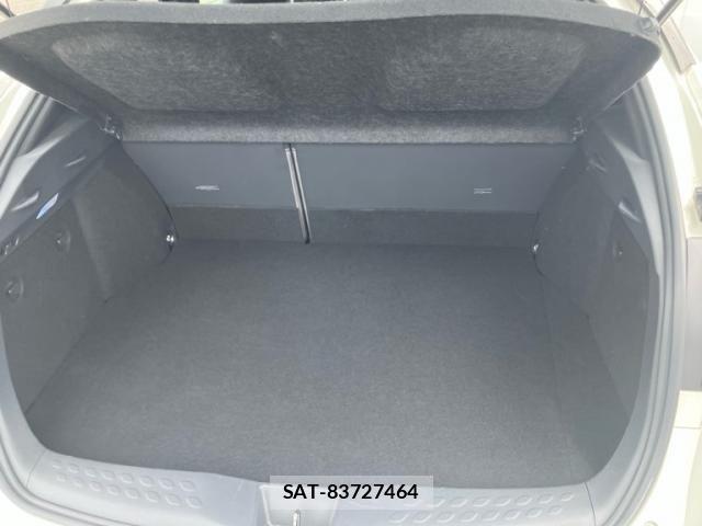 Toyota C-HR 2019-01 7357146-12