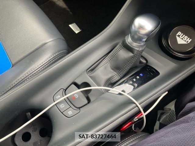 Toyota C-HR 2019-01 7357146-22