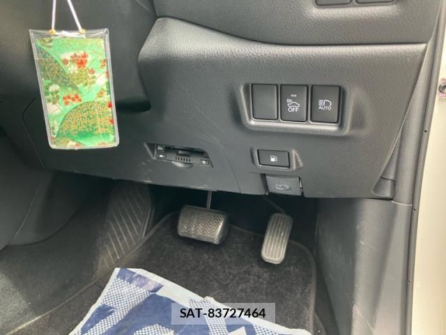 Toyota C-HR 2019-01 7357146-23