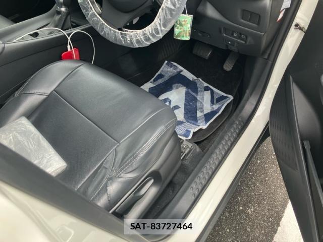 Toyota C-HR 2019-01 7357146-25