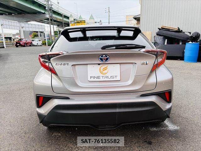 Toyota C-HR 2016-12 7357140-18
