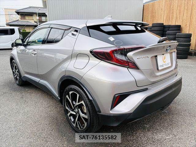 Toyota C-HR 2016-12 7357140-19