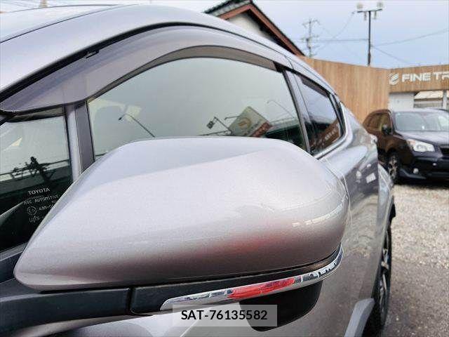 Toyota C-HR 2016-12 7357140-25