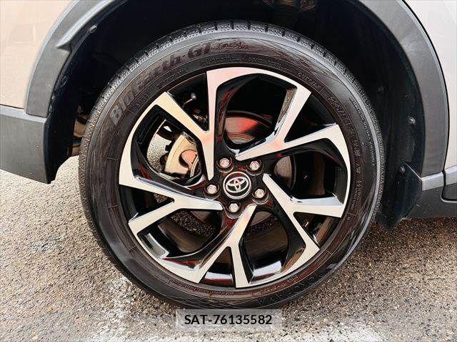Toyota C-HR 2016-12 7357140-27