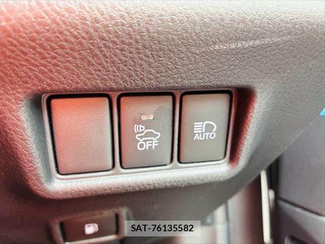 Toyota C-HR 2016-12 7357140-6