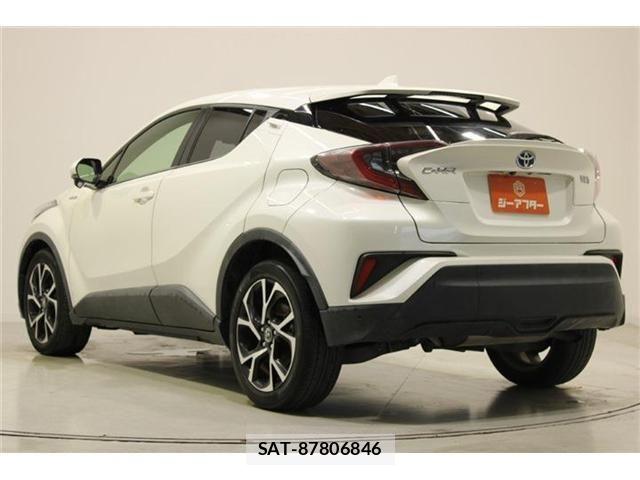 Toyota C-HR 2017-02 7357143-9