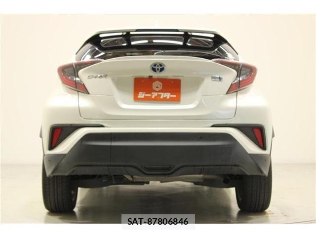 Toyota C-HR 2017-02 7357143-10