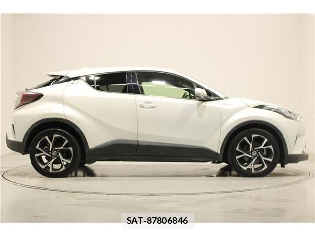 Toyota C-HR 2017-02 7357143-12
