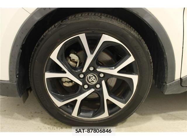 Toyota C-HR 2017-02 7357143-24