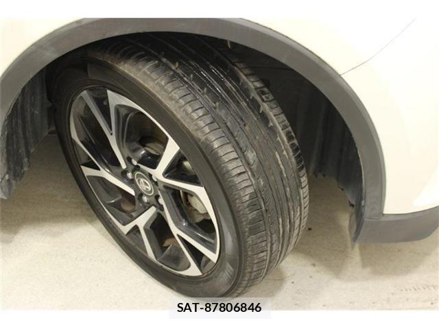 Toyota C-HR 2017-02 7357143-27