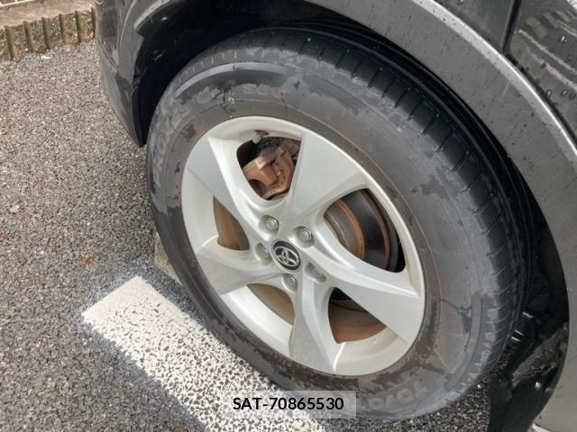 Toyota C-HR 2017-07 7357147-4
