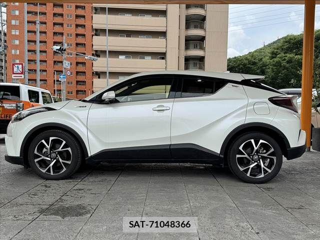 Toyota C-HR 2017-06 7357144-11