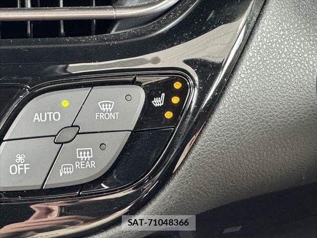 Toyota C-HR 2017-06 7357144-23