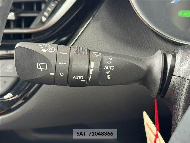 Toyota C-HR 2017-06 7357144-27