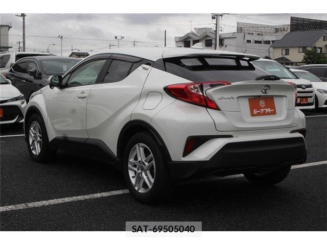 Toyota C-HR 2020-08 7357138-11