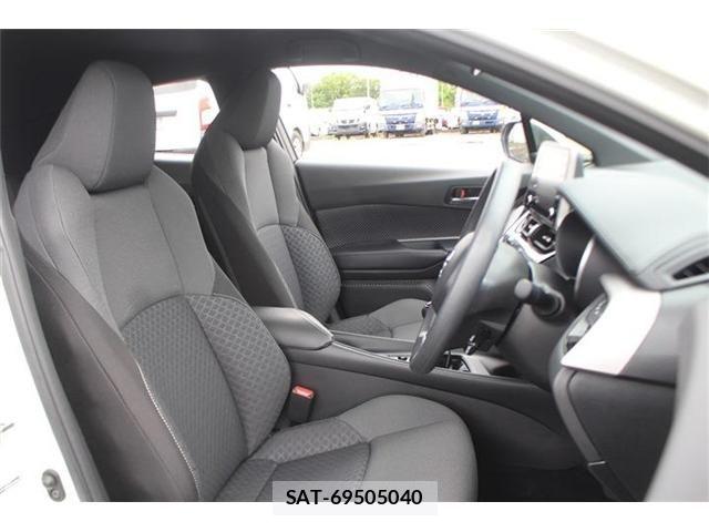 Toyota C-HR 2020-08 7357138-21