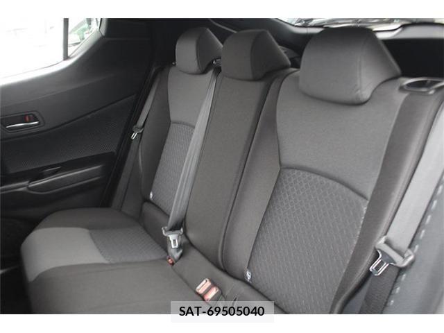 Toyota C-HR 2020-08 7357138-23