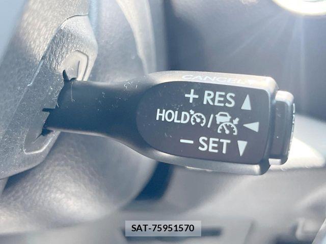 Toyota C-HR 2019-12 7391598-5