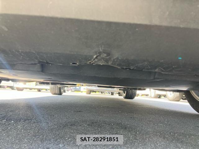 Toyota C-HR 2018-09 7453447-13