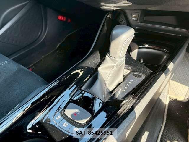 Toyota C-HR 2020-03 7453415-11