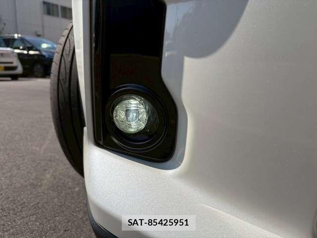 Toyota C-HR 2020-03 7453415-16