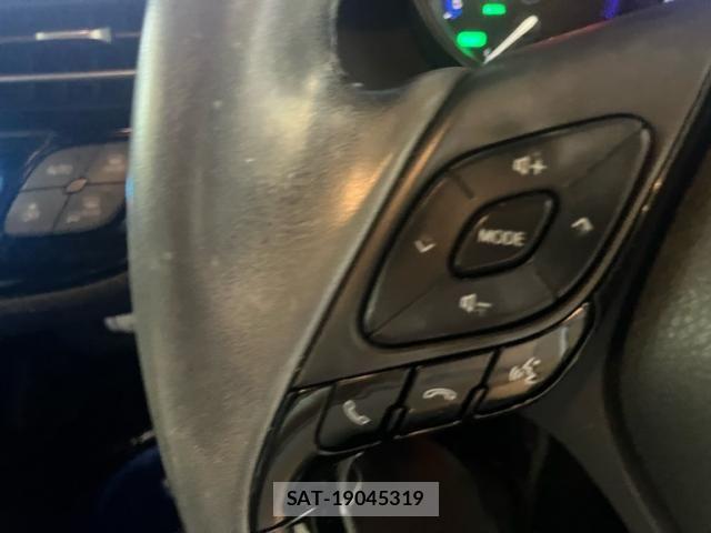 Toyota C-HR 2018-01 7453445-13
