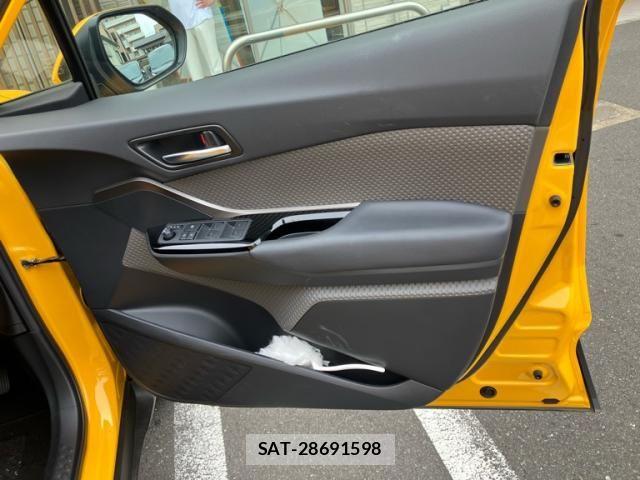 Toyota C-HR 2023-06 7453414-14