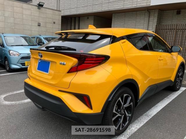Toyota C-HR 2023-06 7453414-6