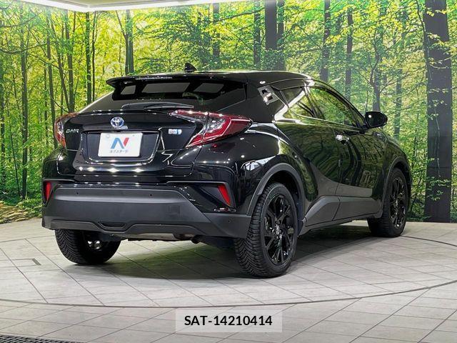 Toyota C-HR 2019-05 7453418-16