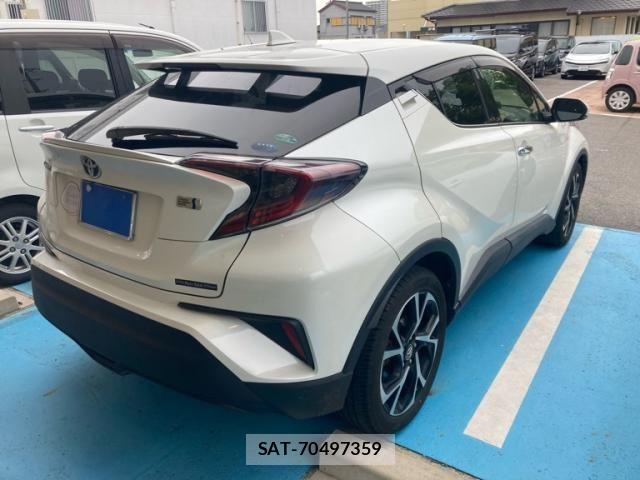 Toyota C-HR 2018-03 7453444-3