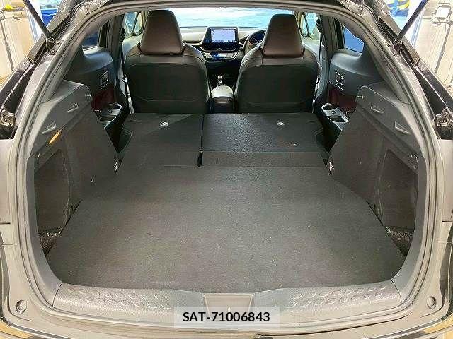 Toyota C-HR 2018-07 7499885-12