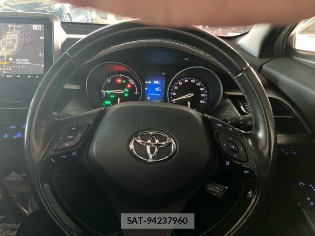 Toyota C-HR 2018-08 7499894-11