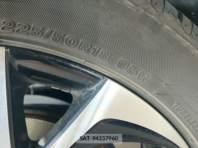 Toyota C-HR 2018-08 7499894-8