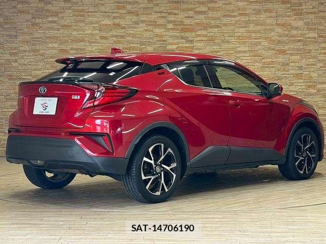 Toyota C-HR 2020-07 7499880-16