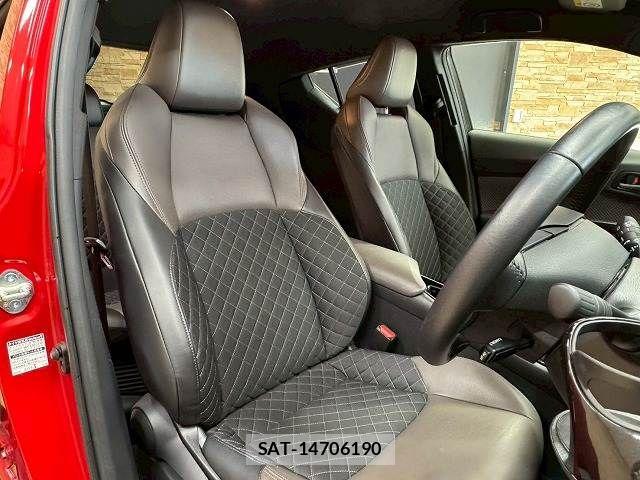 Toyota C-HR 2020-07 7499880-4