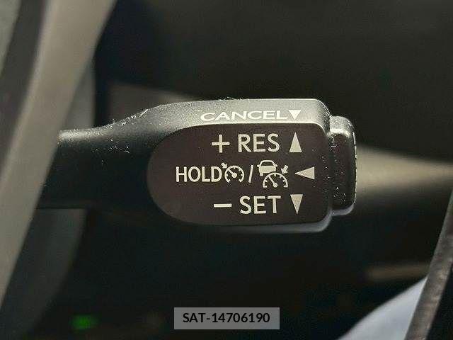 Toyota C-HR 2020-07 7499880-6