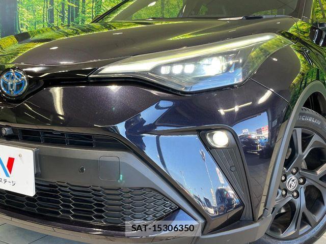 Toyota C-HR 2021-10 7499881-11