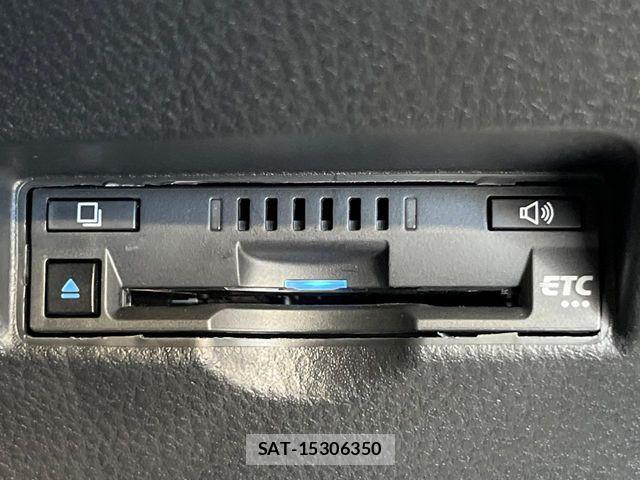 Toyota C-HR 2021-10 7499881-5