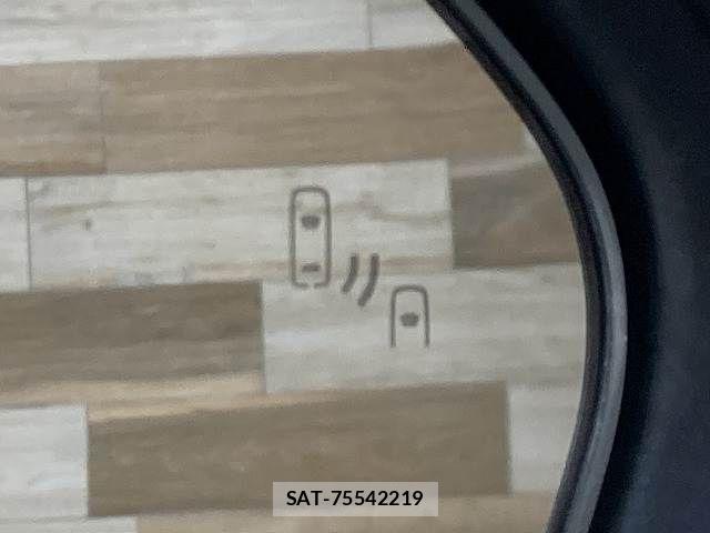Toyota C-HR 2018-05 7499884-6