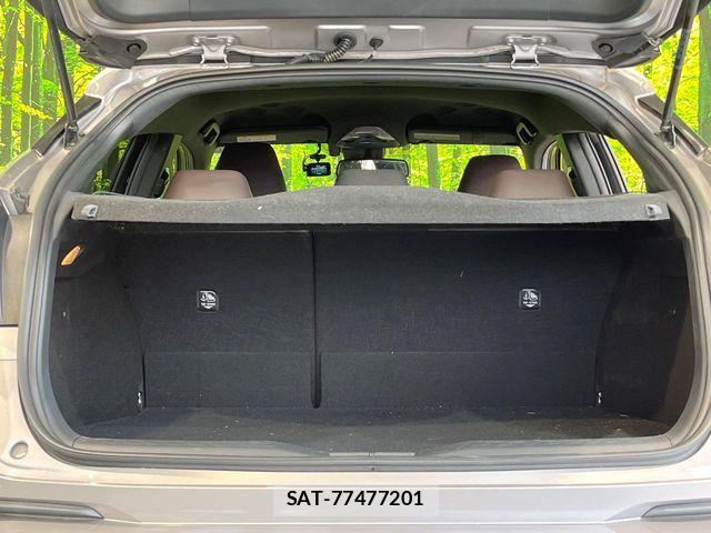 Toyota C-HR 2017-05 7561939-9